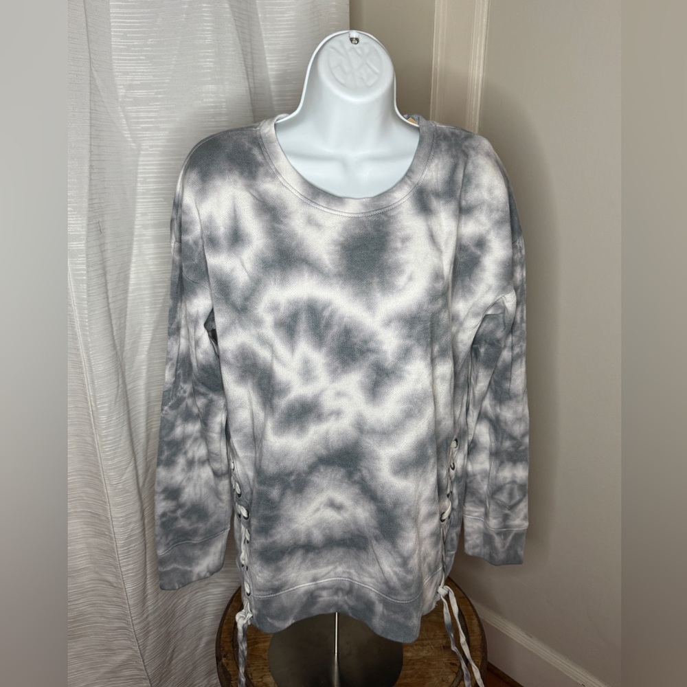 NWT American Eagle Gray Tie-Dye Pullover Sweater